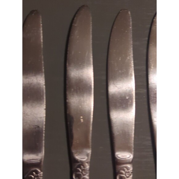 Oneida KENNETT SQUARE HH Distinction Deluxe Stainless Flatware Butter Knives 6 - Picture 9 of 12
